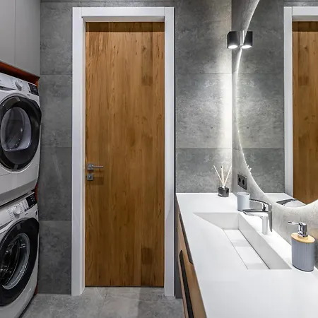 новобудова в бізнес класі з краєвидом Lviv