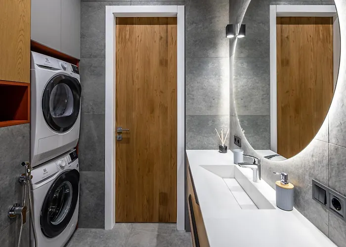 новобудова в бізнес класі з краєвидом 利沃夫